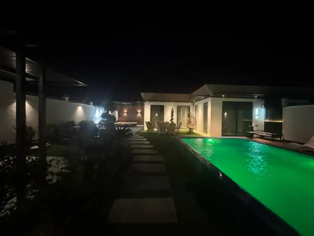 Aqua Cottage 1